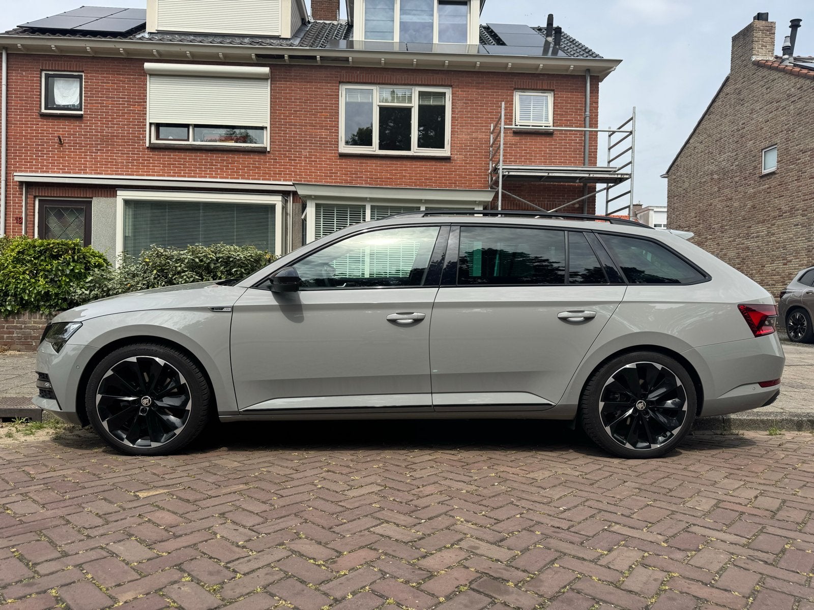Skoda Superb 1.4 TSI IV  217pk Dsg-6 2021 45 dKM Grijs, Auto's, Skoda, Particulier, Superb, 360° camera, ABS, Achteruitrijcamera