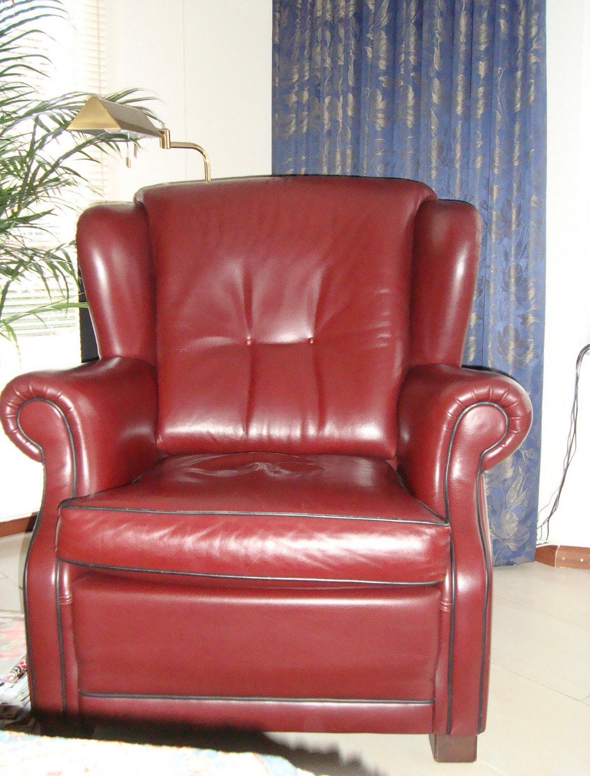 Bordeauxrode heren (oor)fauteuil in zeer goede staat, Huis en Inrichting, Ophalen, Zo goed als nieuw, 50 tot 75 cm, Leer