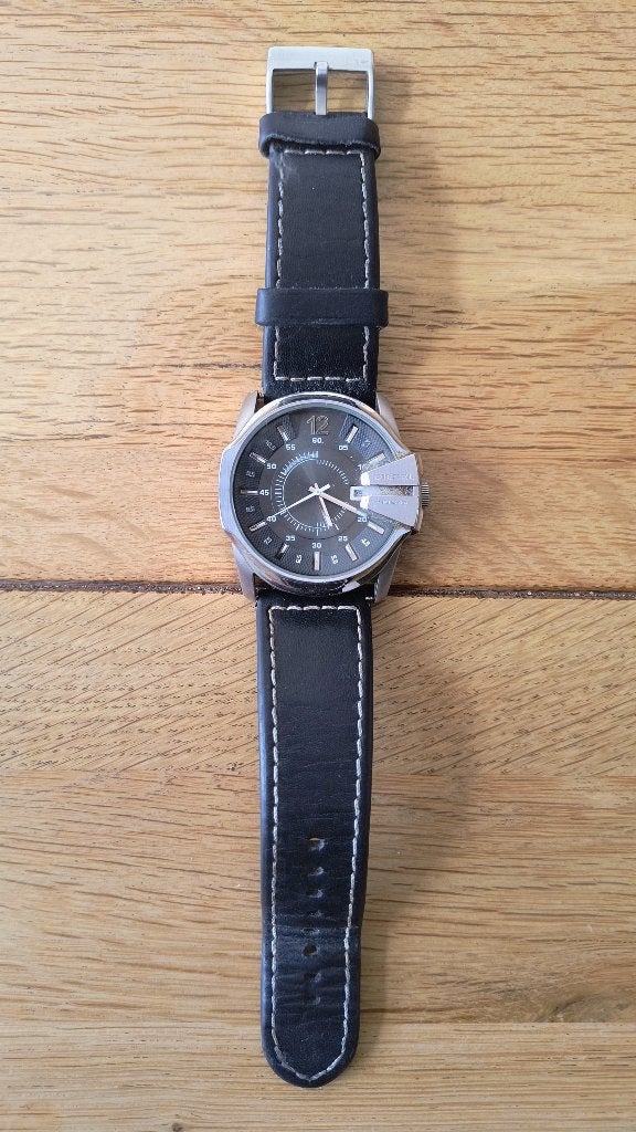 Nette Diesel horloge in originele doos en nieuwe batterij, Sieraden, Tassen en Uiterlijk, Horloges | Heren, Polshorloge, Ophalen