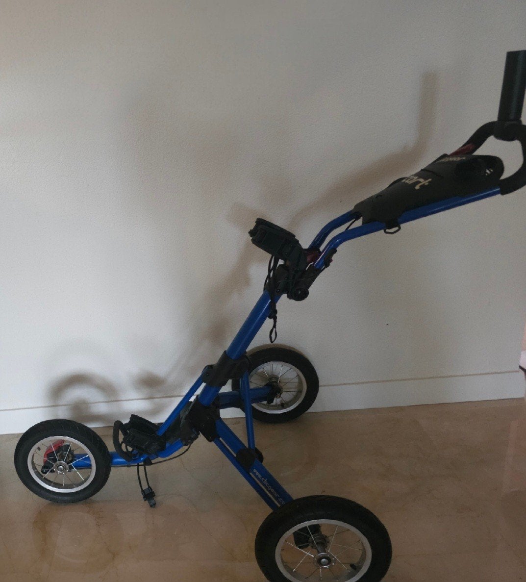 Golftrolley 3 wielen, inklapbaar, zwart/blauw
Beschr, Ophalen, Zo goed als nieuw, Golfkar, Overige merken