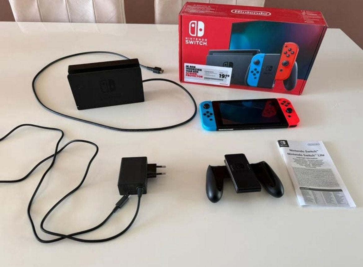 Nintendo switch v1 met 256gb sd kaart, Ophalen of Verzenden, Zo goed als nieuw, Met 2 controllers, Switch Original