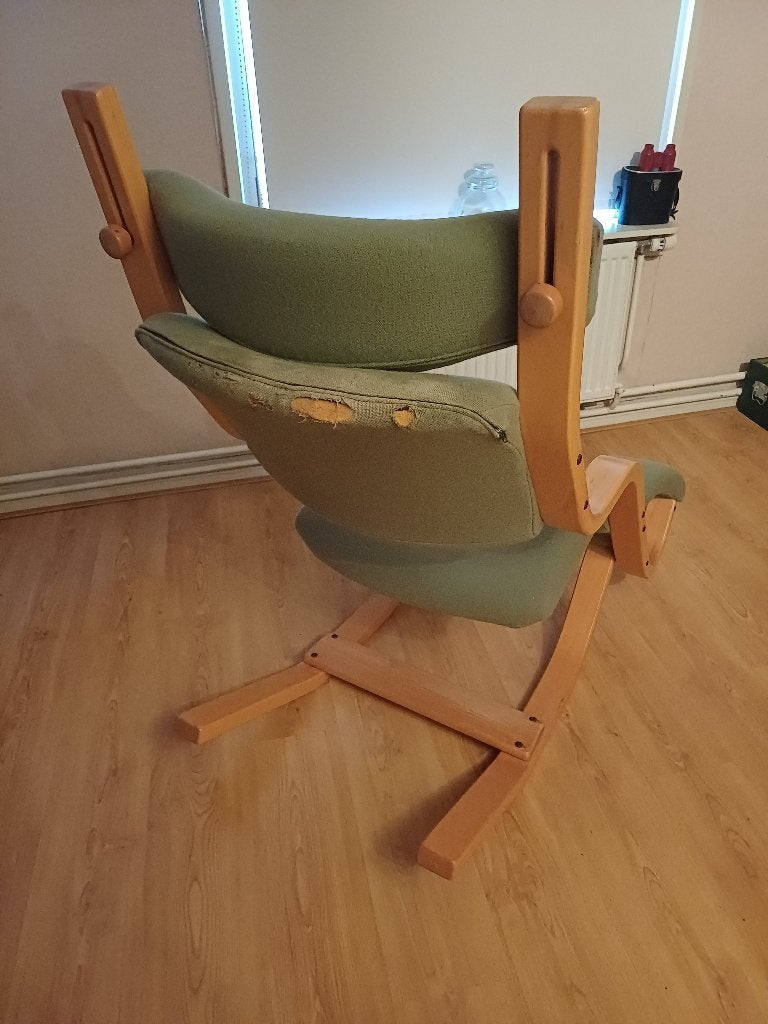 Stokke ergonomische kniestoel Opsvik, Huis en Inrichting, Ophalen, Gebruikt, Hout, 50 tot 75 cm
