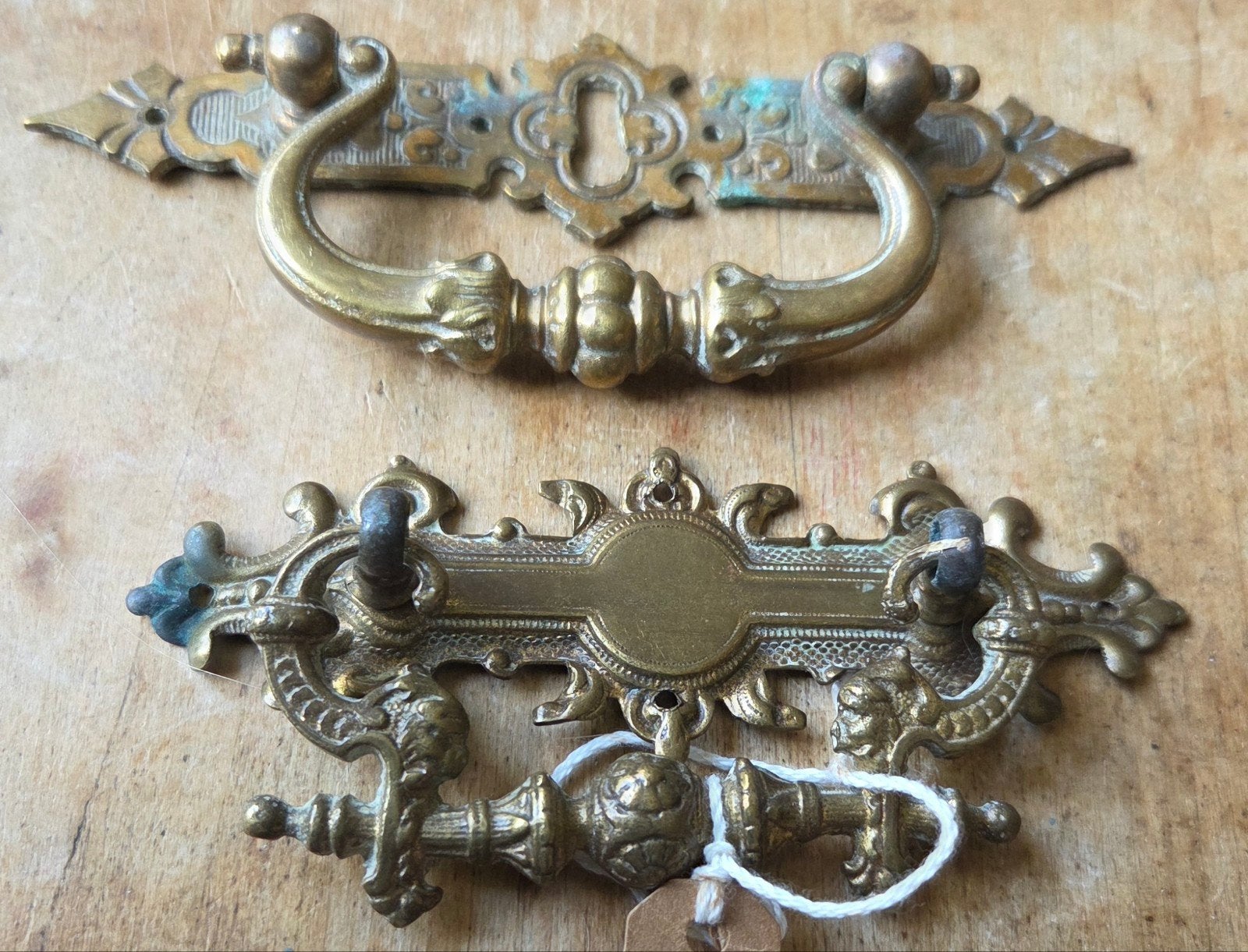 2 oude Franse bronzen handvatten, Ophalen of Verzenden