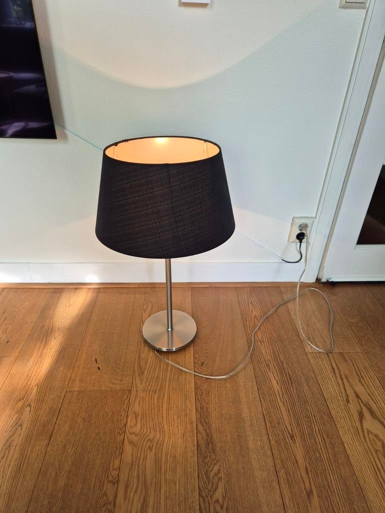 Tafellamp met zwarte kap, Ophalen, Zo goed als nieuw, Rond, 50 cm of meer