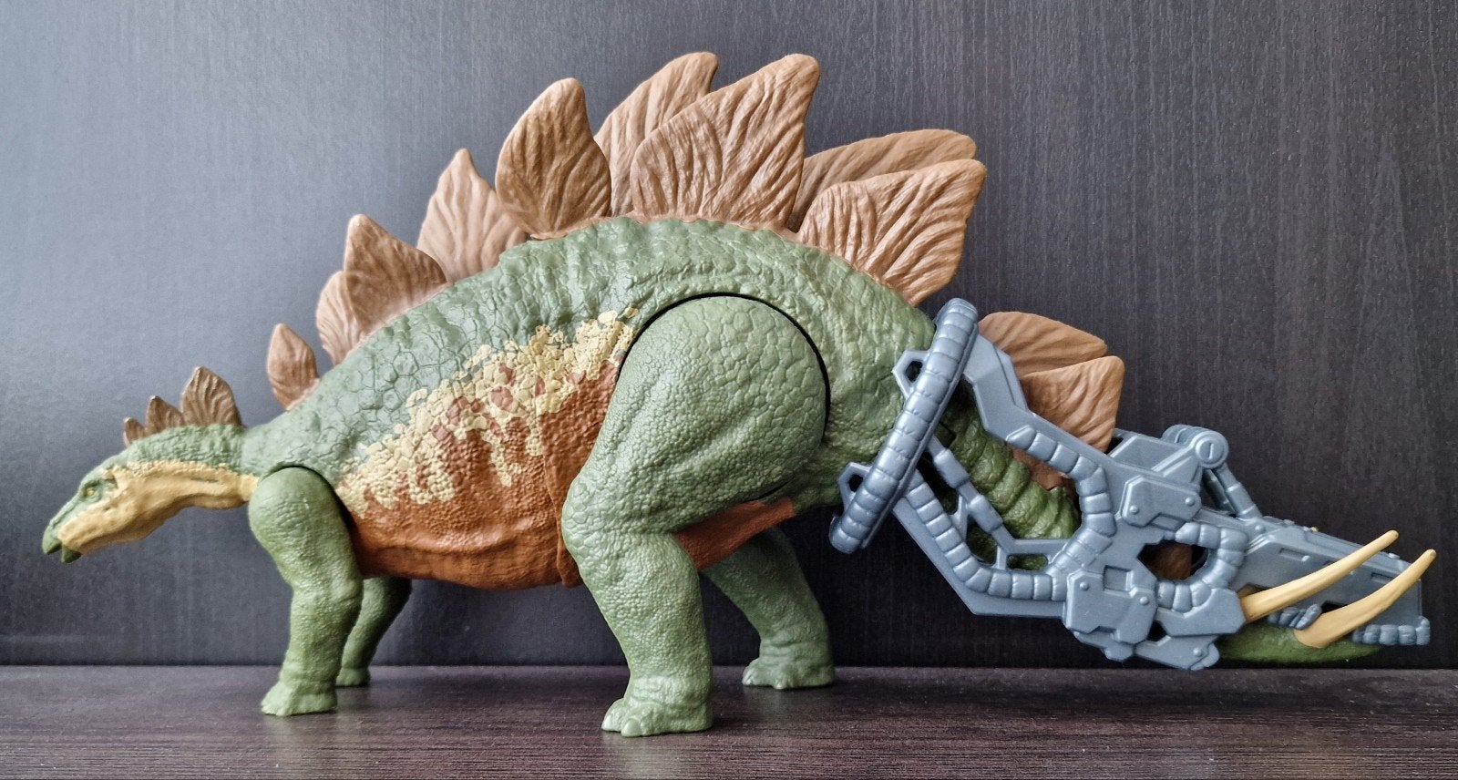 Jurassic World Dino Escape Stegosaurus, Ophalen, Gebruikt