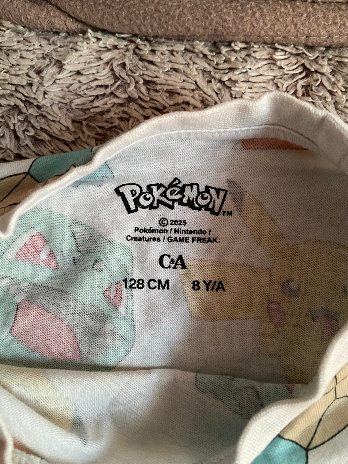 Pokémon Longsleeve Maat 128 C&A, Kinderen en Baby's, Kinderkleding | Maat 128, Ophalen, Zo goed als nieuw, Jongen of Meisje, Shirt of Longsleeve