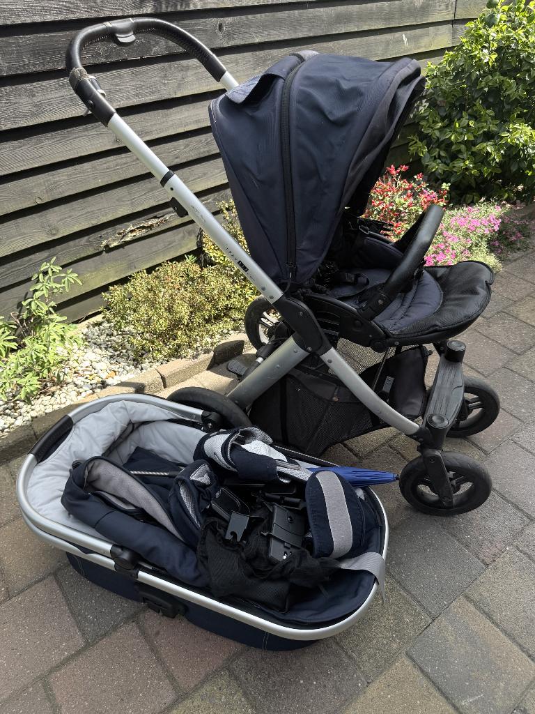Kinderwagen compleet, Met autostoeltje, Zo goed als nieuw, Ophalen, Kinderwagen