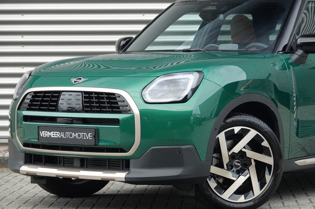 MINI Countryman 1.5 C Favoured L | Panodak | H&K | Favoured, 12 maanden, Euro 6, 3 cilinders, 17 km/l