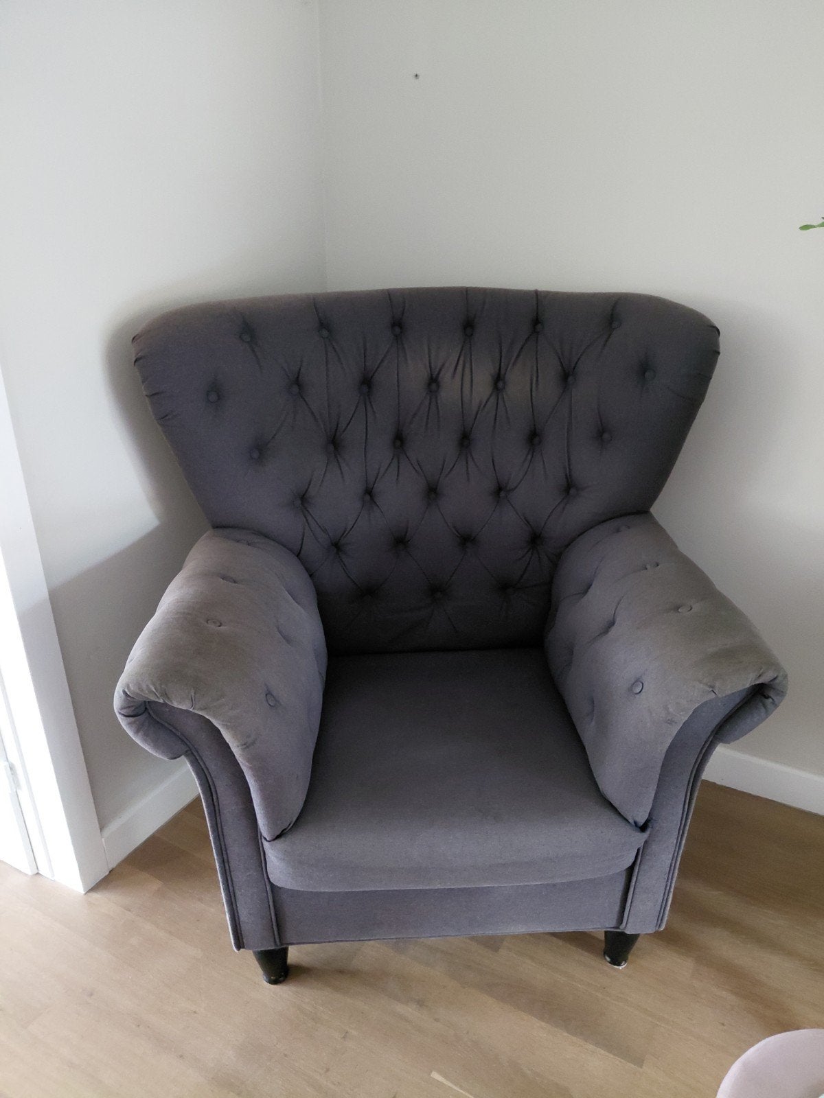 Gratis fauteuil - Comfortabele grijze stoel, Huis en Inrichting, Fauteuils, Ophalen, Gebruikt, Klassiek, 75 tot 100 cm