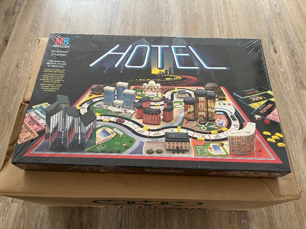 MB Bordspel Hotel jaren 80 Vintage Factory Sealed, Een of twee spelers, Ophalen of Verzenden, Nieuw, MB