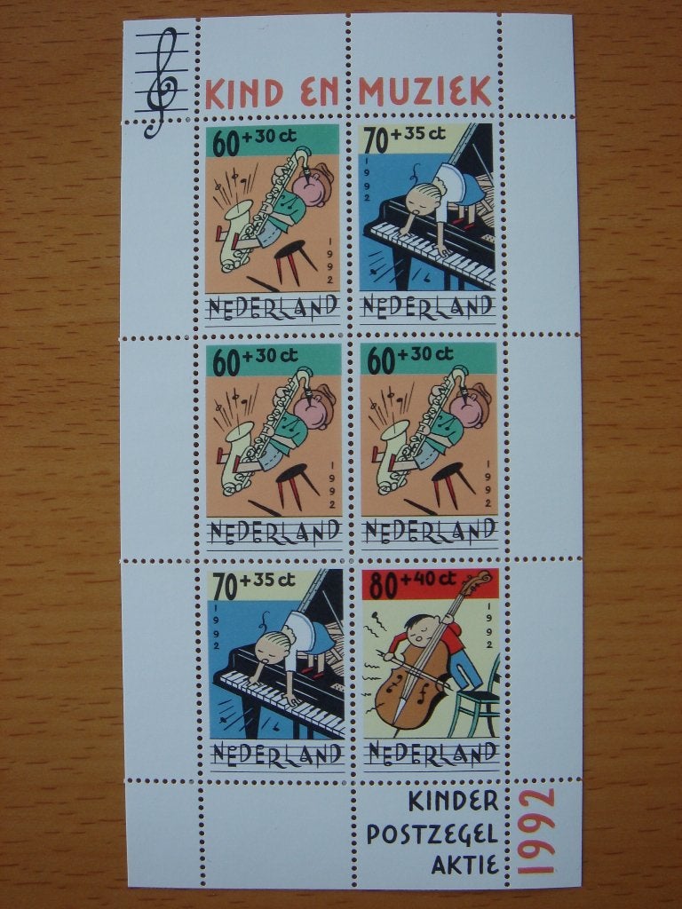 NVPH 1541 Bloc Kinderzegels Muziek maken 1992, Ophalen of Verzenden, Na 1940, Postfris