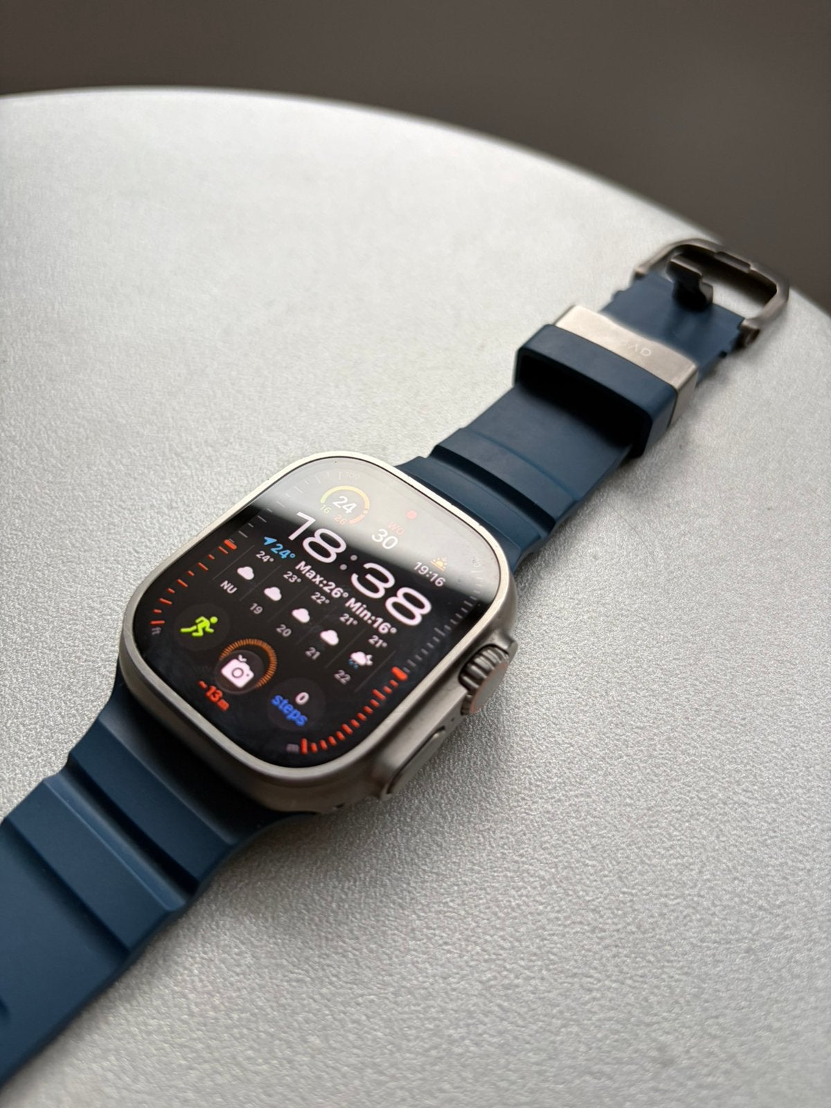Apple Watch Ultra (1), goede staat, Incl 2  Nomad bandjes, Gebruikt, IOS, Ophalen of Verzenden, Waterdicht