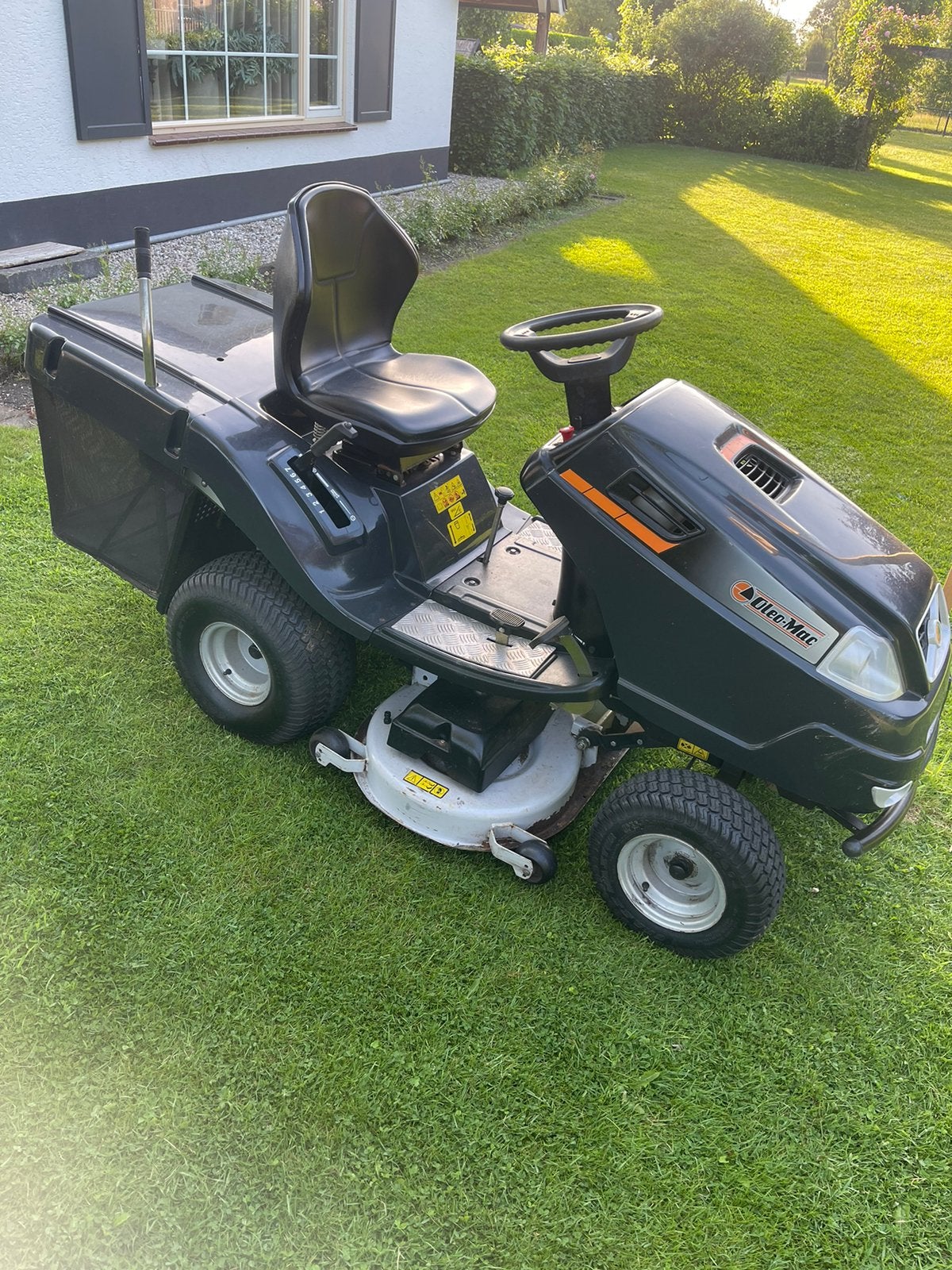 Oleo Mac zitmaaier met opvangbak, Ophalen, Gebruikt, 90 tot 120 cm