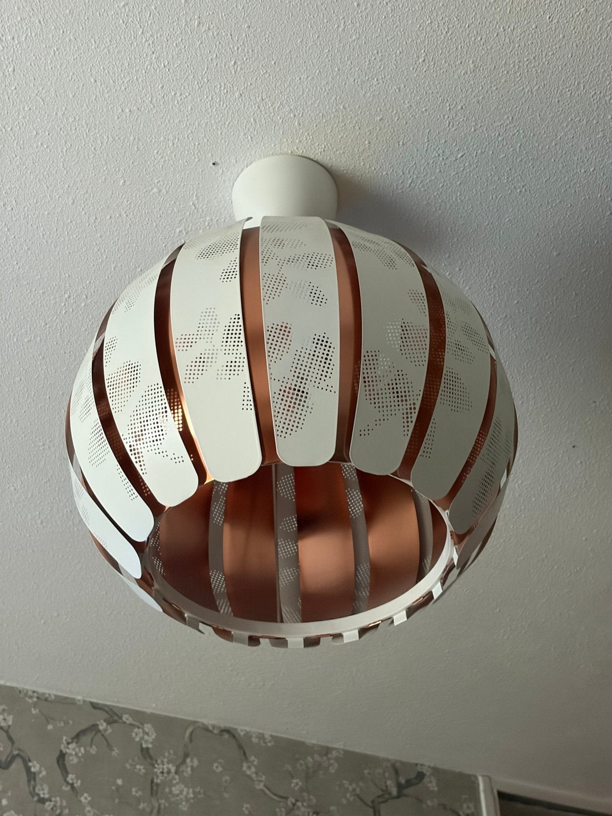 IKEA Plafondlamp wit/koper - Modern design, Ophalen, Gebruikt, Metaal, E27 (groot)