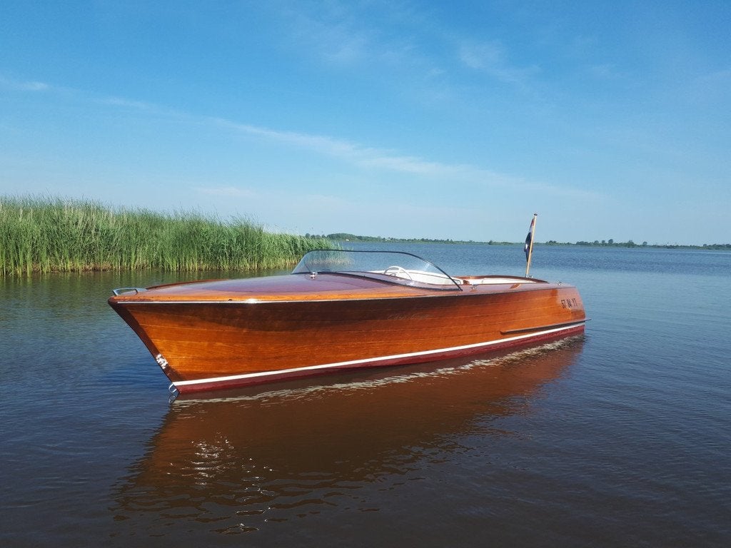 Heistracher Bibi Speedboot Beauty Vergelijkbaar Boesch Riva, Info@garageploegh.nl, Bedrijf, Benzine, Overige merken