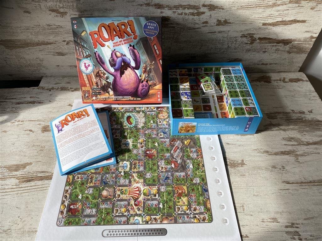 Roar! 999 games [s64], Verzenden, Zo goed als nieuw