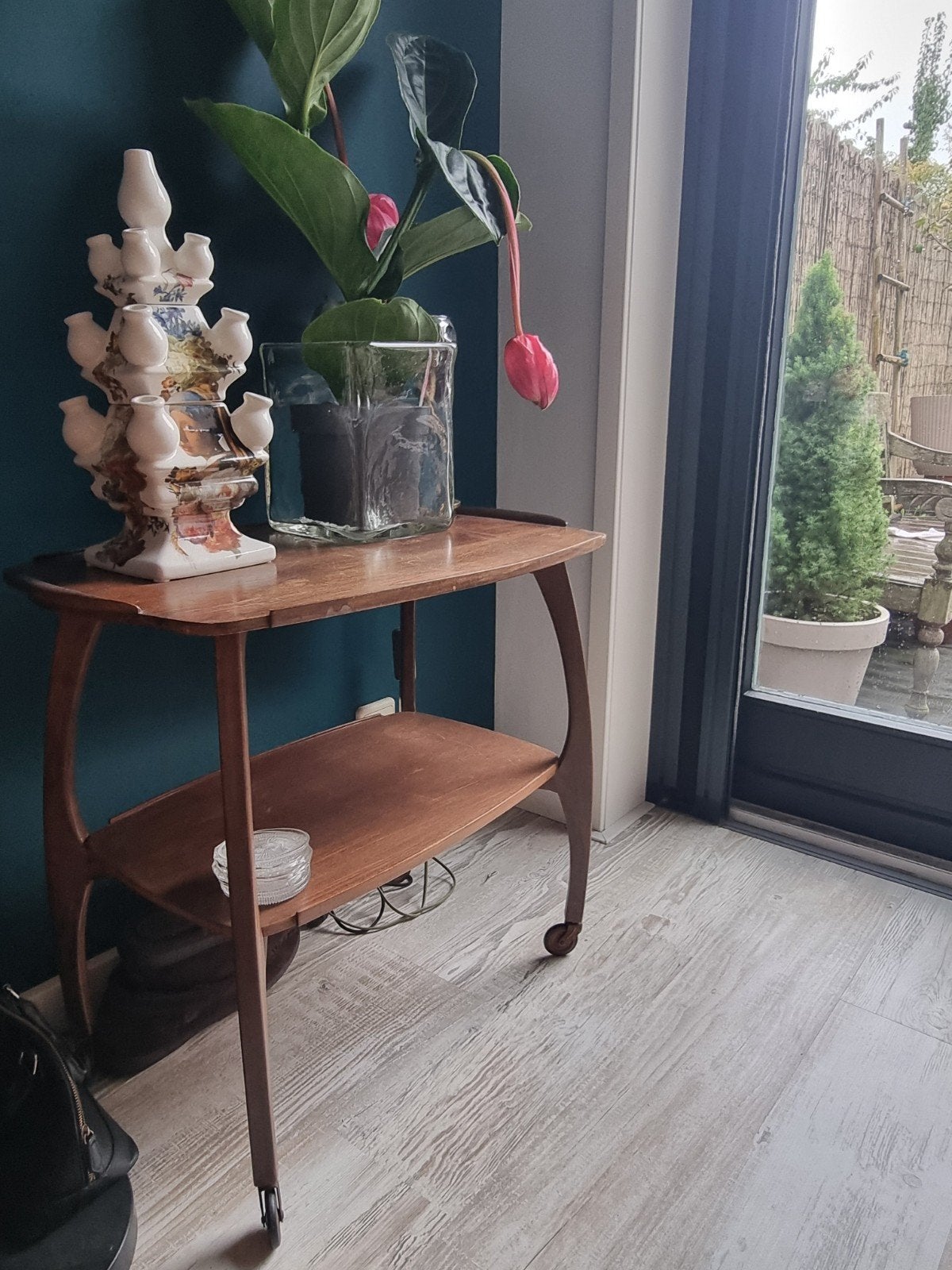 Vintage houten serveerwagen / bijzettafel op wieltjes, Antiek en Kunst, Ophalen