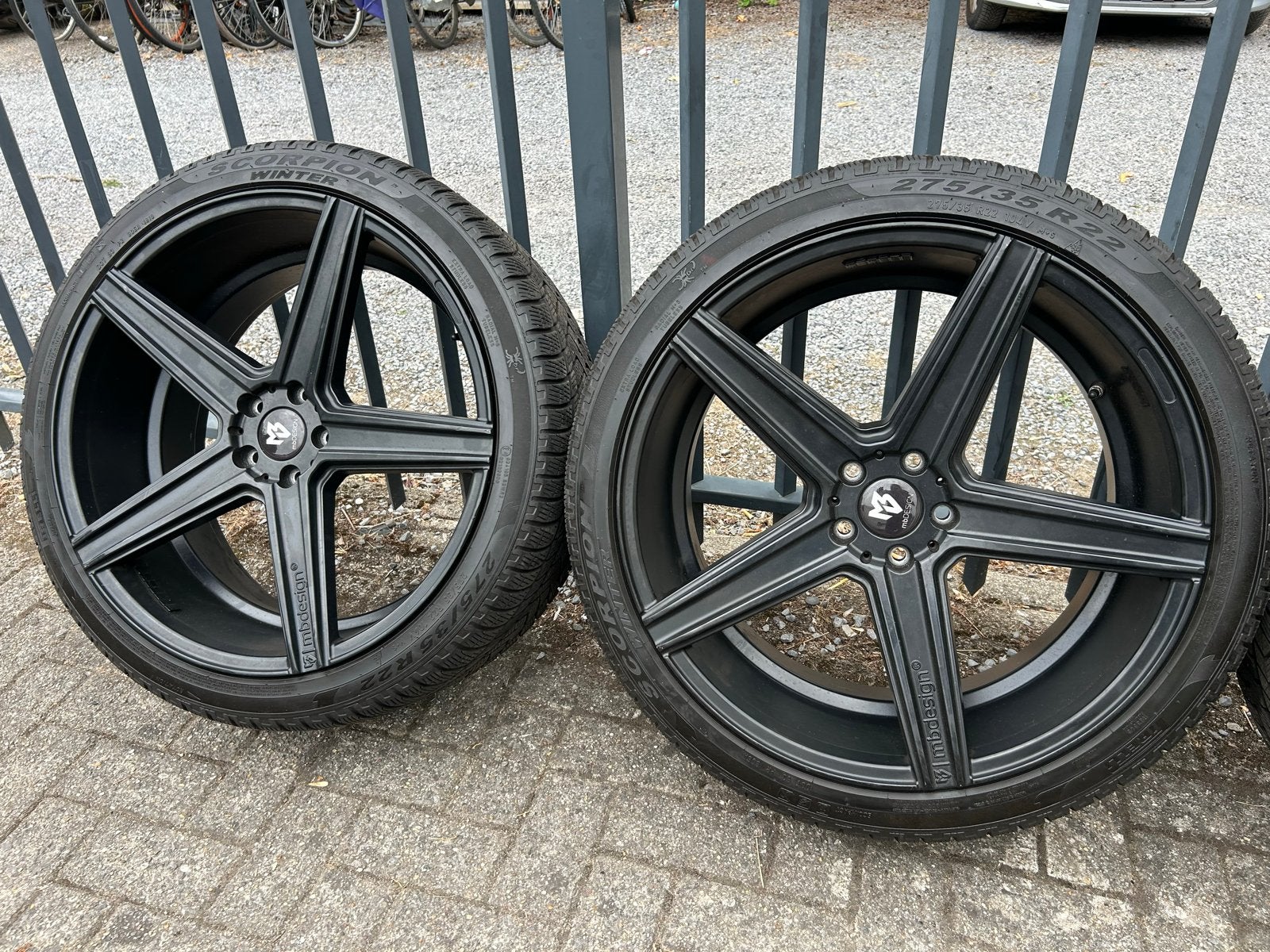 22 inch velgen met winterbanden voor BMW X5, Gebruikt, 275 mm, Banden en Velgen, Terreinwagen