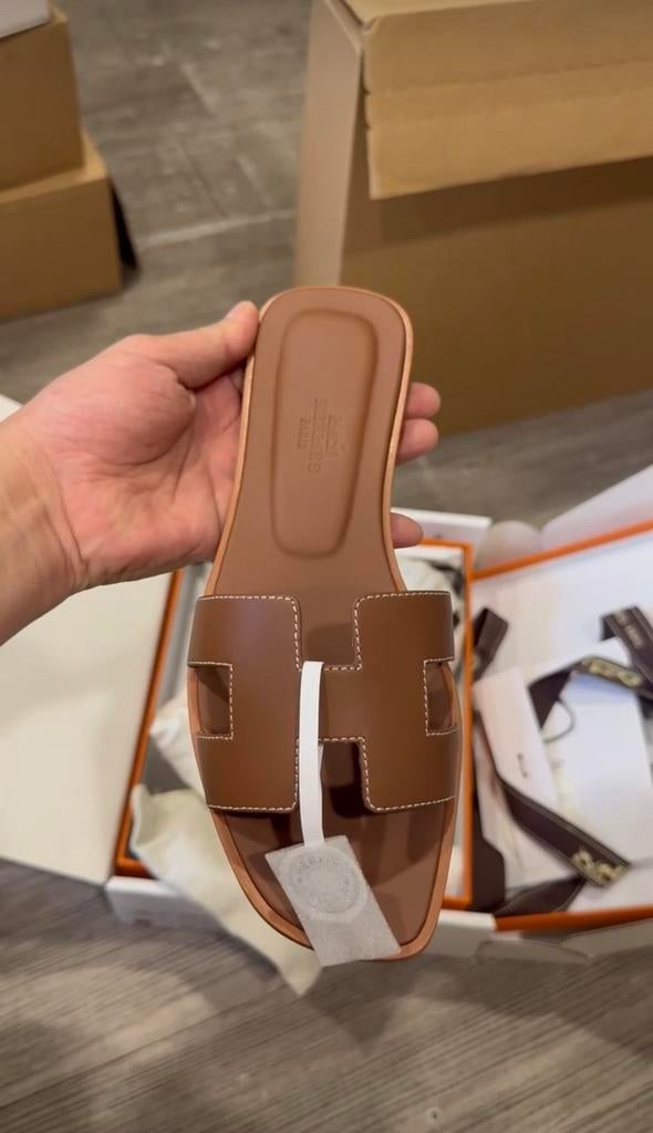 Hermès Oran Sandals, Slippers, Overige kleuren, Nieuw, Ophalen of Verzenden