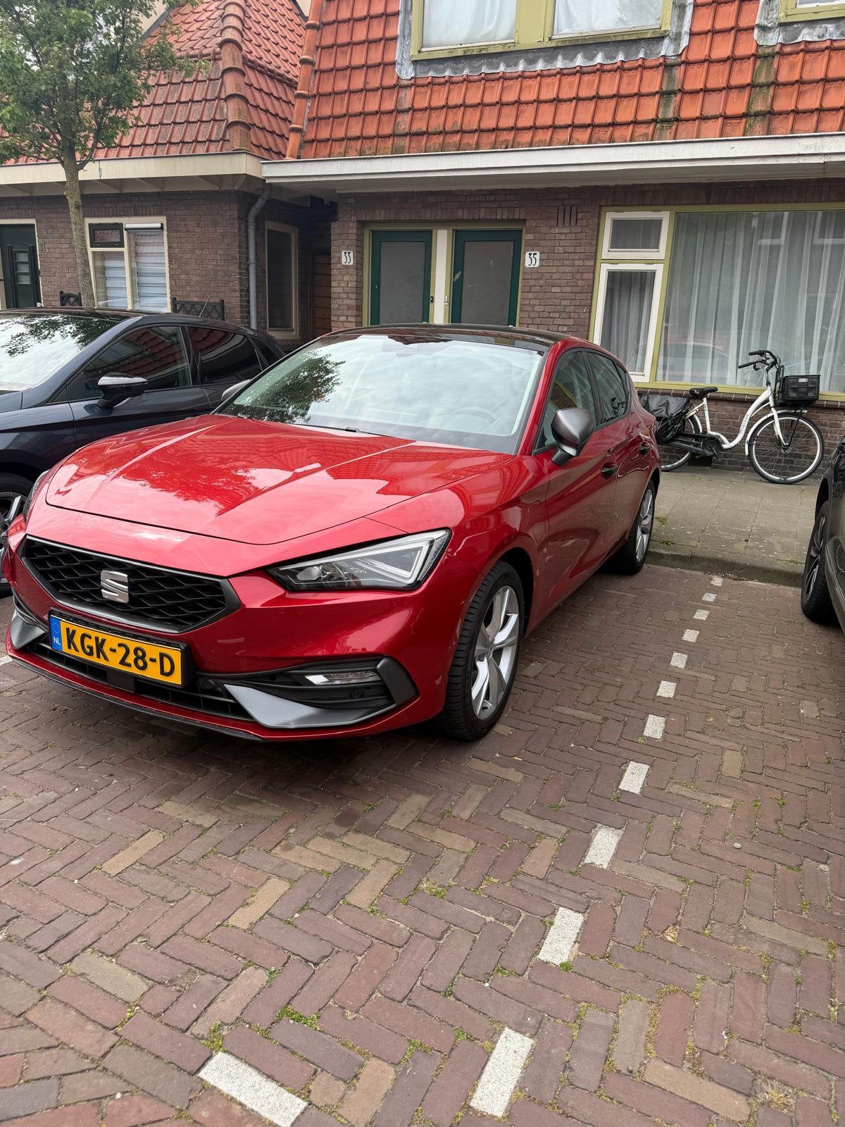 Seat Leon 1.4 TSI E-hybrid Phev 204pk Dsg-6 2021 Rood, Auto's, 4 cilinders, Leon, Plug-in hybride, 1395 cc