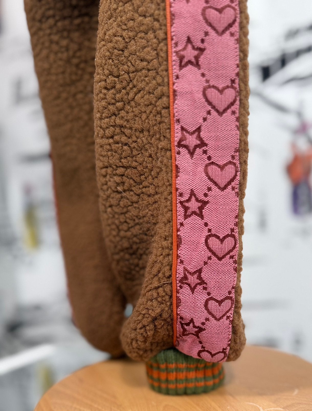 Gucci teddy fleece broek meisje maat 8, Broek, Meisje, Gucci EU, Zo goed als nieuw