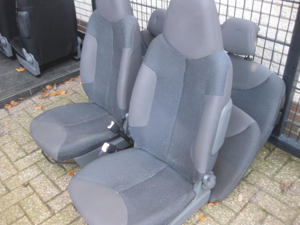 stoel, bank, citroen c1 , peugeot 107, Auto-onderdelen, Ophalen of Verzenden, Citroën
