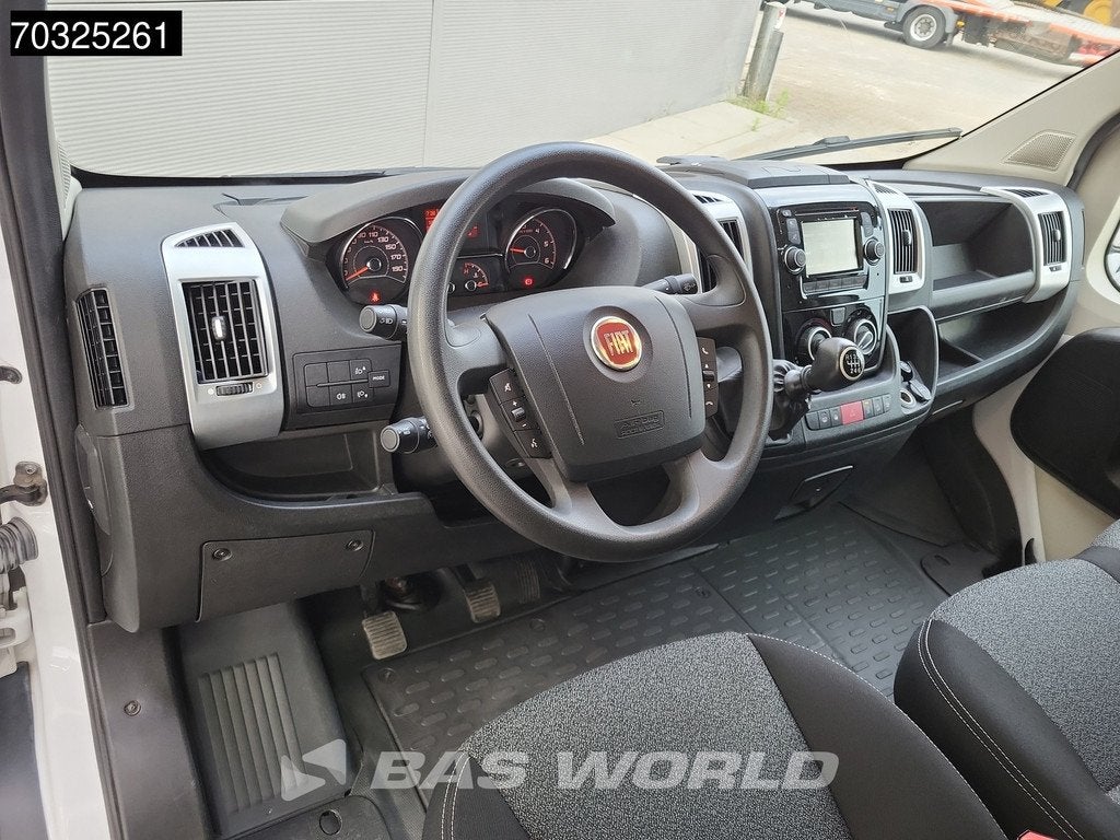 Fiat Ducato 130pk 30m3 XXL Rijbewijs B 3500KG 608cm Bakwagen, Auto's, Bestelauto's, Stof, Gebruikt, Euro 6, Multifunctioneel stuurwiel