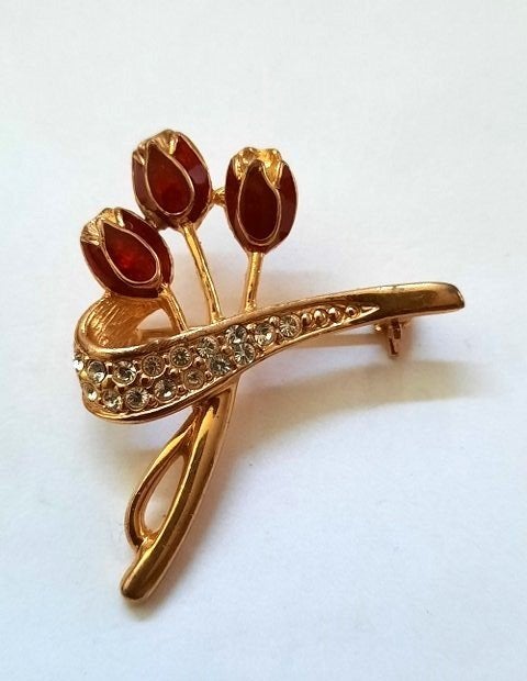Prachtige broche met 3 rode tulpen (2204-253), Ophalen, Nieuw, Rood, Overige materialen