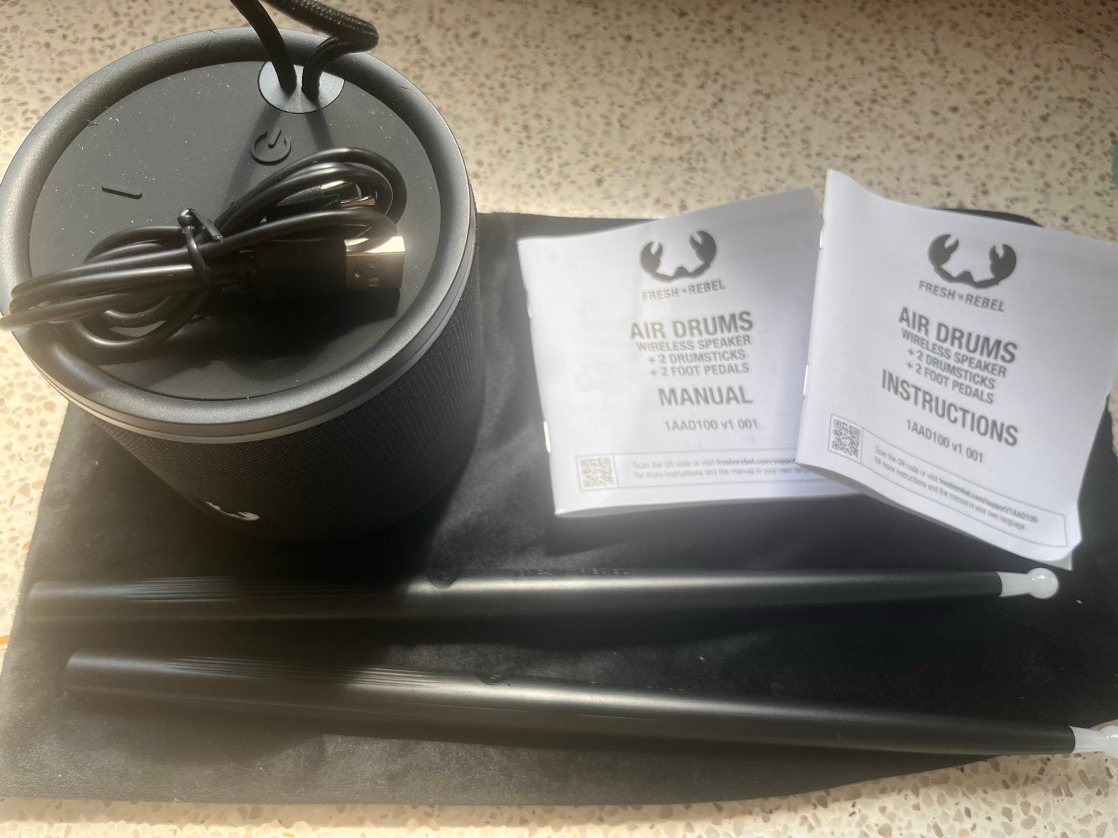 Fresh 'n Rebel Air Drums - Draadloze Speaker & Drumsticks, Ophalen of Verzenden, Zo goed als nieuw, Overige merken, Elektronisch