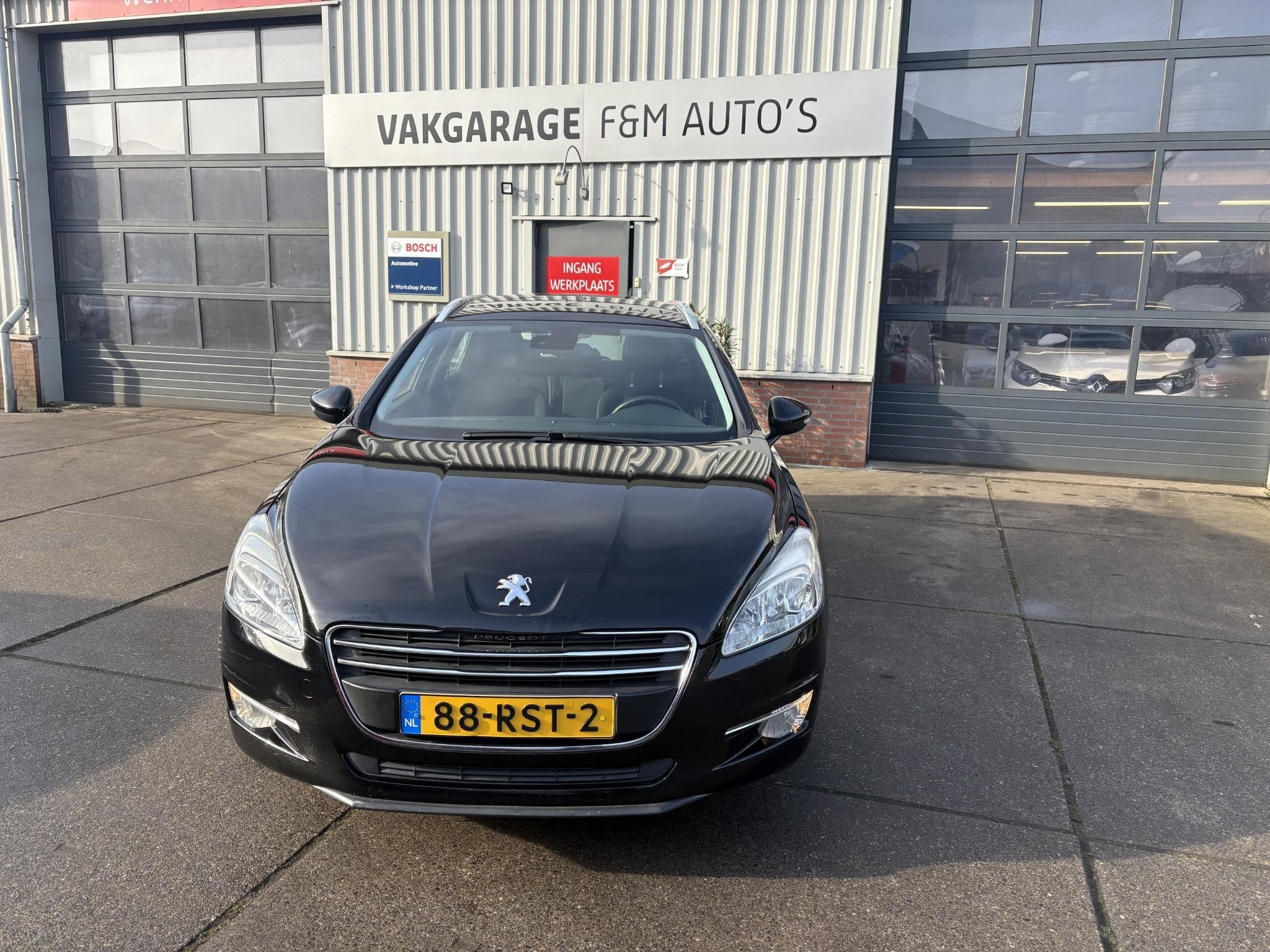 Peugeot 508 SW 1.6 THP Blue Lease Executive EXPORT ONLY!, Auto's, Voorwielaandrijving, Stof, Parkeersensor, Zwart