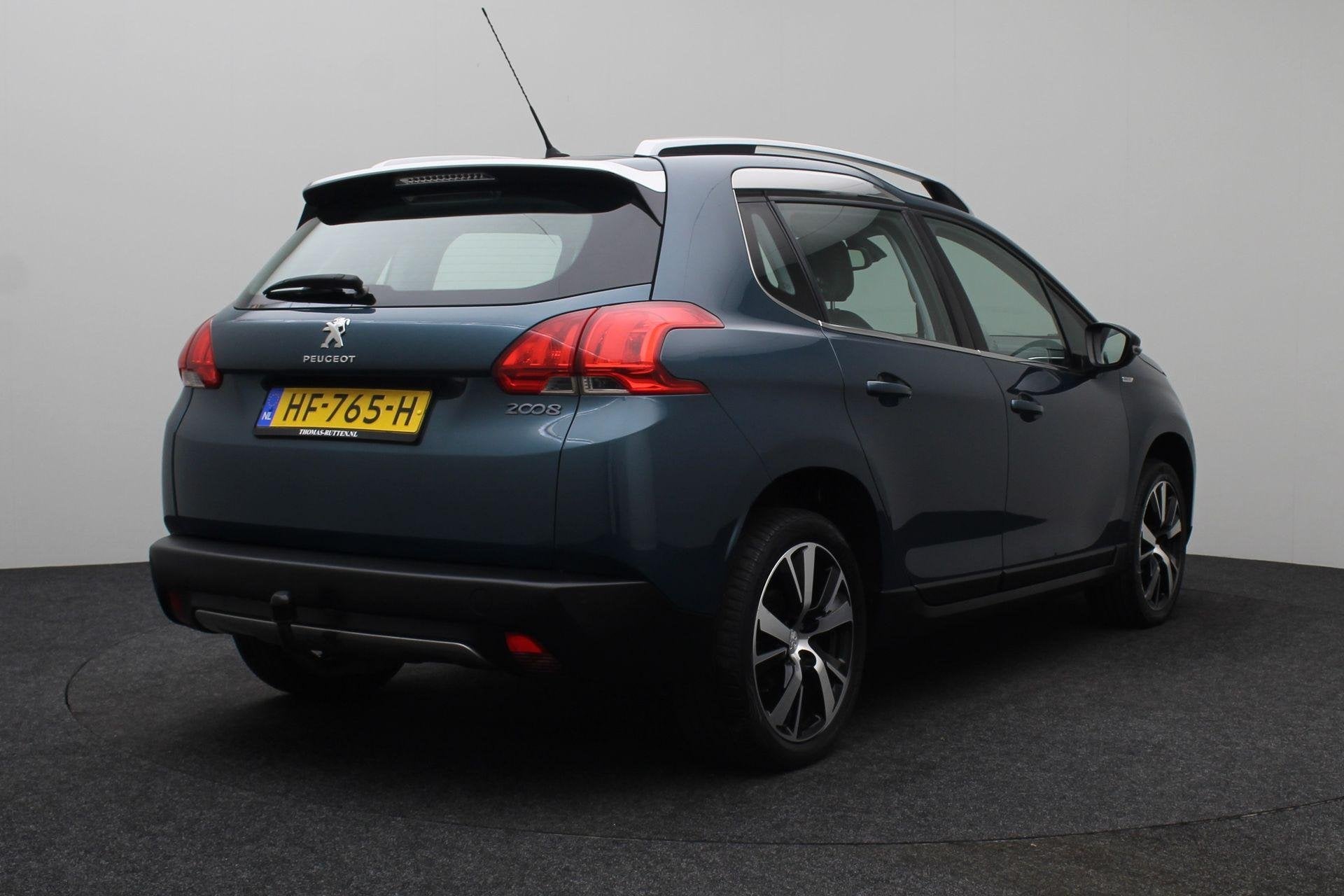 Peugeot 2008 1.2 PureTech Urban Cross 2015 | Navigatie | Cru, Auto's, Peugeot, Stof, Gebruikt, Euro 6, 1270 kg