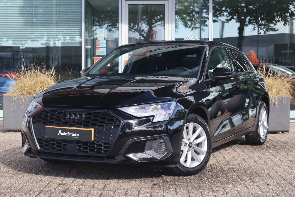 AUDI A3 Sportback 30 TFSI 110pk Pro Line | Cruise | Climate, Dealer onderhouden, 1195 kg, Gebruikt, Zwart