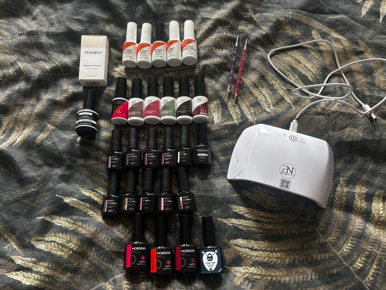 Gebruikte Gellak set. Incl lamp, Gebruikt, Overige kleuren, Verzenden, Handen en Nagels