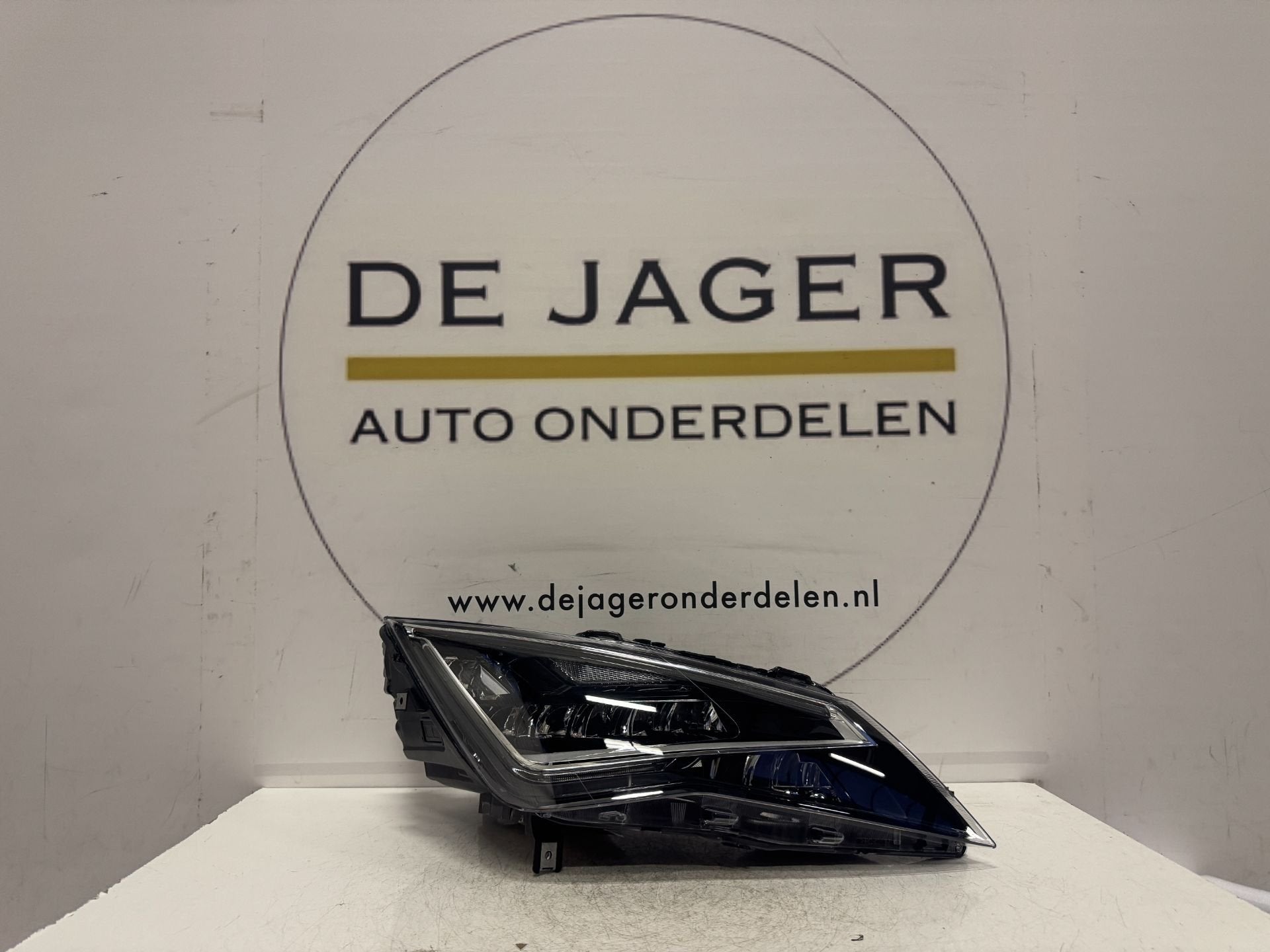 SEAT LEON 5F LED KOPLAMP RECHTS 5F1941008B, Auto-onderdelen, Autovia A-2, Km 585 585
08760  Martorell, ES, Nieuw, Ophalen of Verzenden
