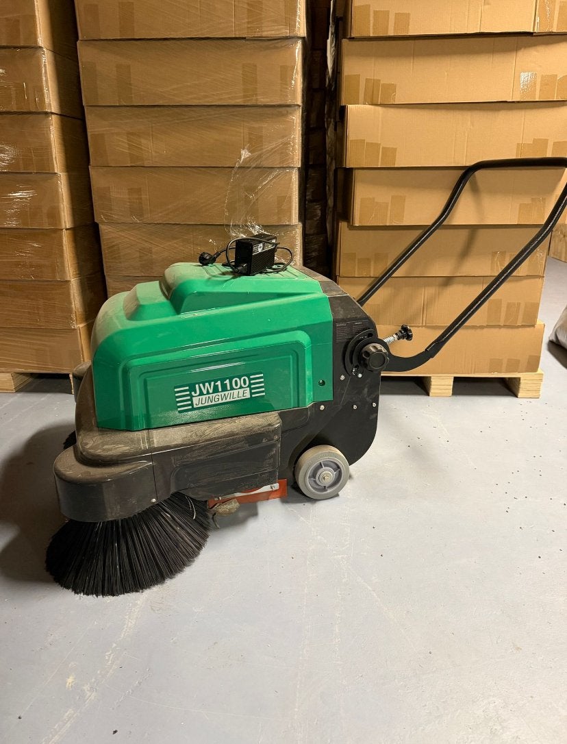 Jungwille JW1100 Veegmachine | Demo model, Ophalen, Zo goed als nieuw, Jungwille, Jungwille