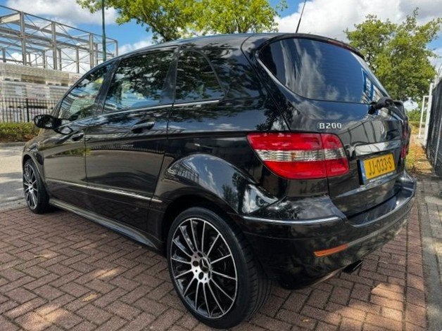 Mercedes-Benz B-Klasse 200 Airco/ECC,Cruisecontrol,Leder,Nav, Auto's, Mercedes-Benz, 136 pk, Gebruikt, Zwart, 4 cilinders