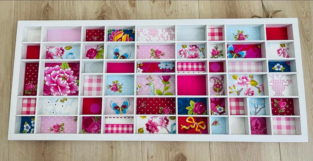 Decoratieve vakkenkast met vrolijke prints, Hout, Meerkleurig, Ophalen of Verzenden, Landelijk