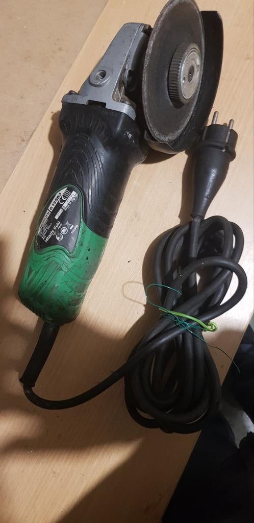 Hitachi slijptol goed voor diverse klussen, Ophalen of Verzenden, Gebruikt, 700 tot 1000 watt, Haakse handslijpmachine