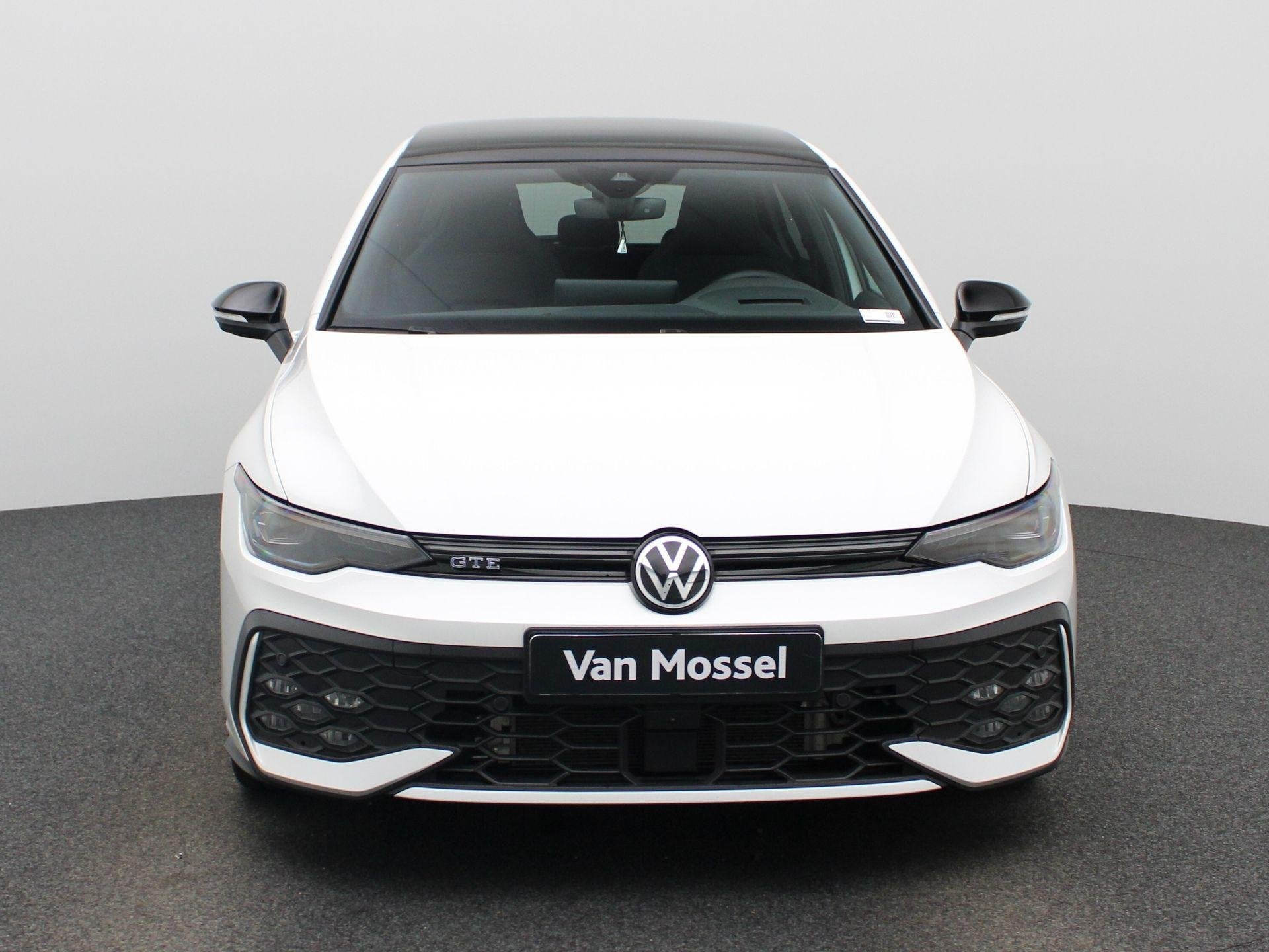 Volkswagen Golf 1.5 eHybrid GTE 272 PK | DEMO | PANORAMADAK, Auto's, 12 maanden, Stof, 1498 cc, 4 cilinders