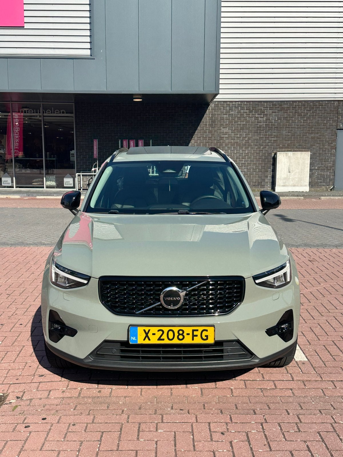 Volvo XC40 B3 Plus Dark|Sunroof|Harman/Kardon|ACC|360 camera, 4 cilinders, 1969 cc, 163 pk, Particulier