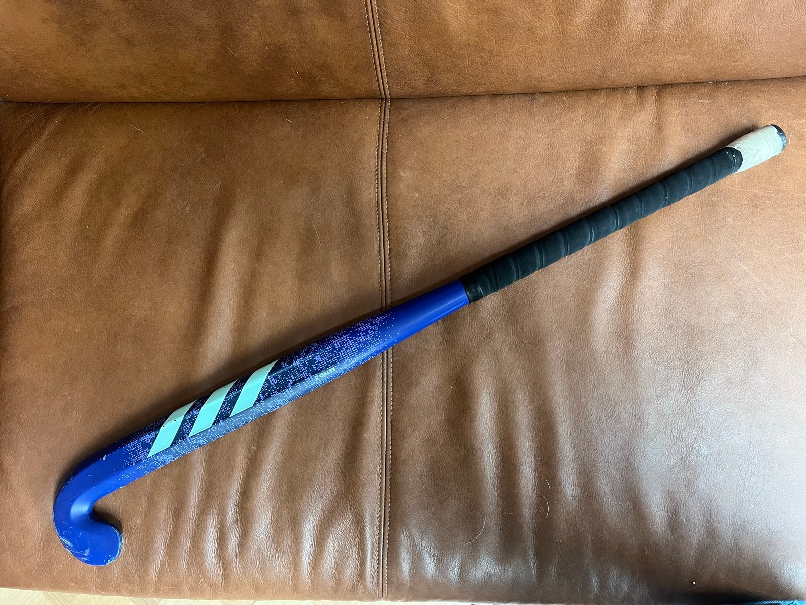 Adidas Estro 8, 34 inch.  Hockeysick - Blauw/Paars, Ophalen of Verzenden, Gebruikt, Stick