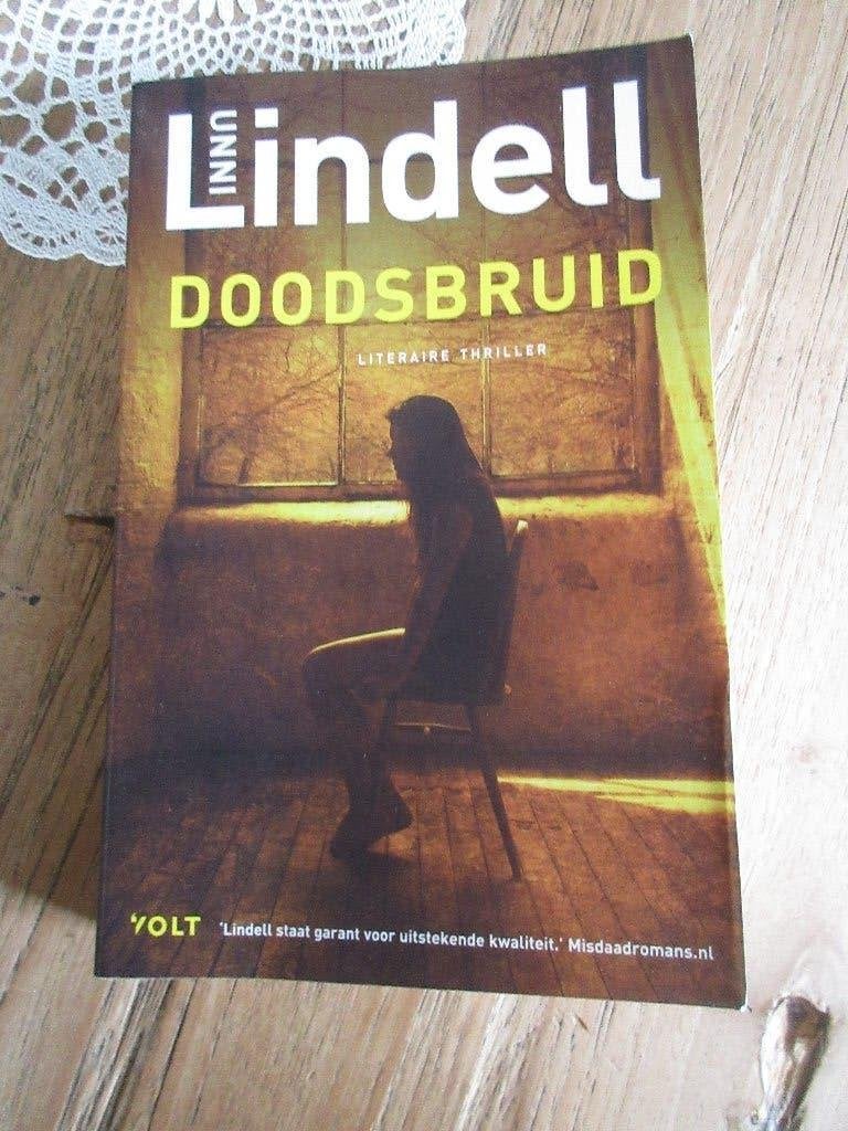 Doodsbruid. Unni Lindell, Ophalen of Verzenden, Gelezen