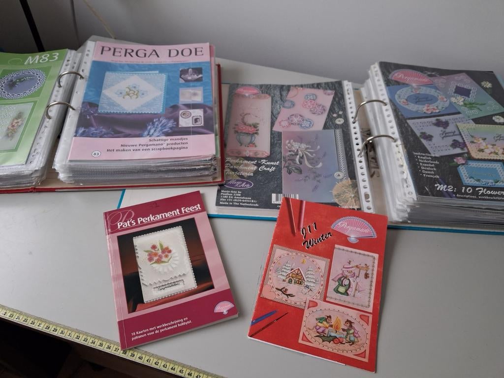 Pergamano  patronen  boeken 100 stuks  in goede staat, Ophalen, Zo goed als nieuw, Breien en Haken