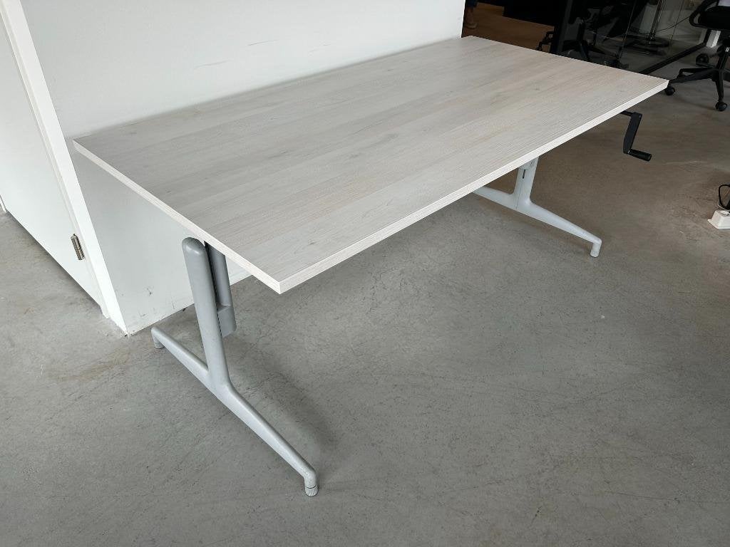 Lensvelt slingerbureau met nieuw blad 160x80 cm, Huis en Inrichting, Bureaus, Ophalen of Verzenden, In hoogte verstelbaar, Zo goed als nieuw