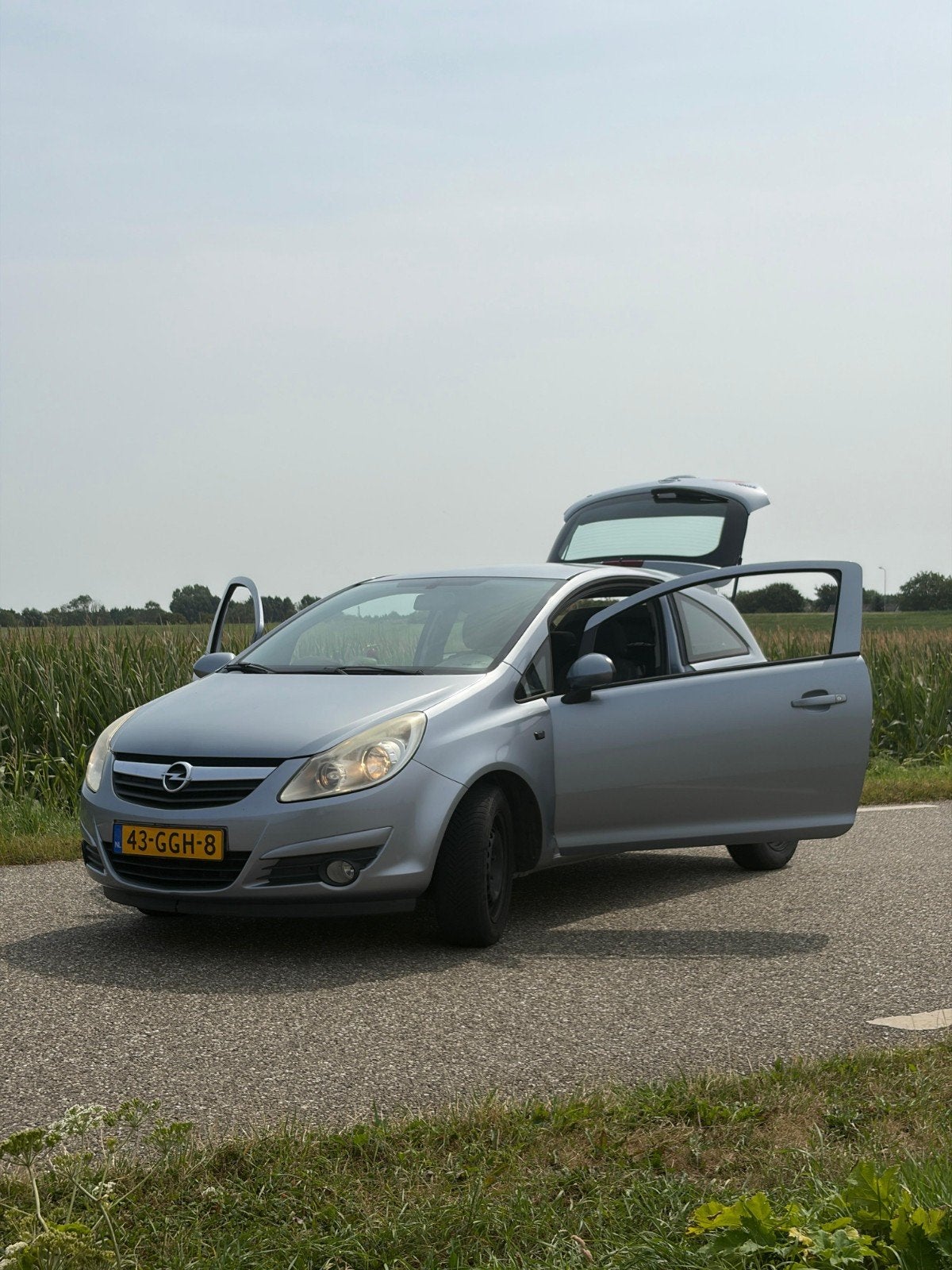 Opel Corsa 1.2 16V 3D WR 2008 Grijs, Voorwielaandrijving, 40 €/maand, 1229 cc, Origineel Nederlands