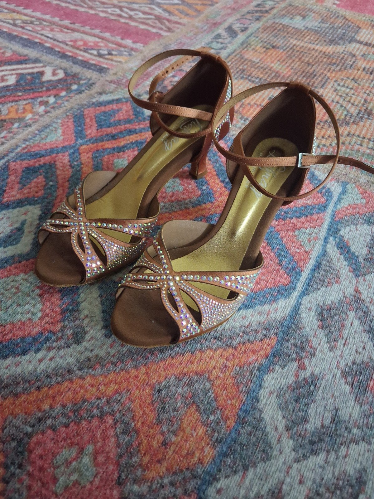 Dansschoenen met strass steentjes - Maat 40, Ophalen of Verzenden, Gedragen, Bruin, Dansschoenen