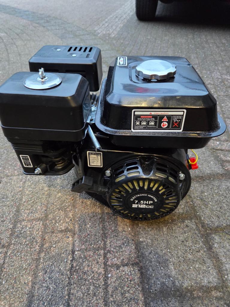 212cc 4-takt motor - Krachtige benzinemotor, Doe-het-zelf en Verbouw, Motoren, Ophalen, Nieuw, Benzinemotor, 1800 rpm of meer