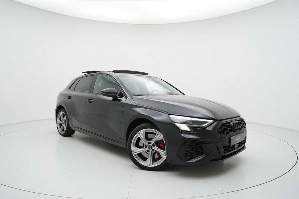 Audi A3 Sportback 45 TFSI e 2x S LINE Competition VIRTUAL PA, Auto's, Audi, Gebruikt, Zwart, 4 cilinders, Zwart