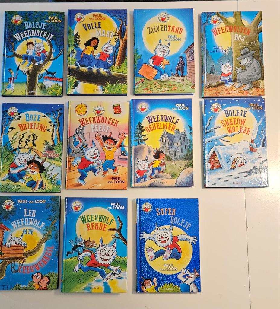 Dolfje Weerwolfje boeken 1 t/m 11, Ophalen, Zo goed als nieuw, Paul van Loon