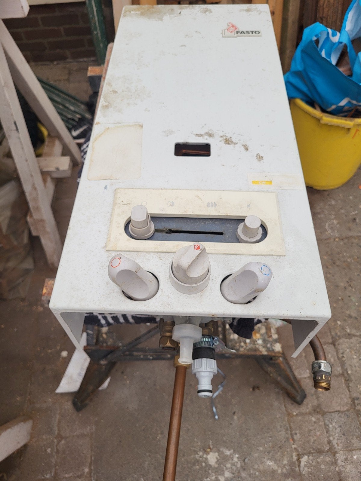 Fasto keuken badkamer geiser., Minder dan 20 liter, Ophalen of Verzenden, Geiser